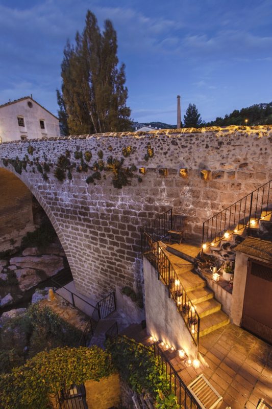 El puente sobre río Matarranya
